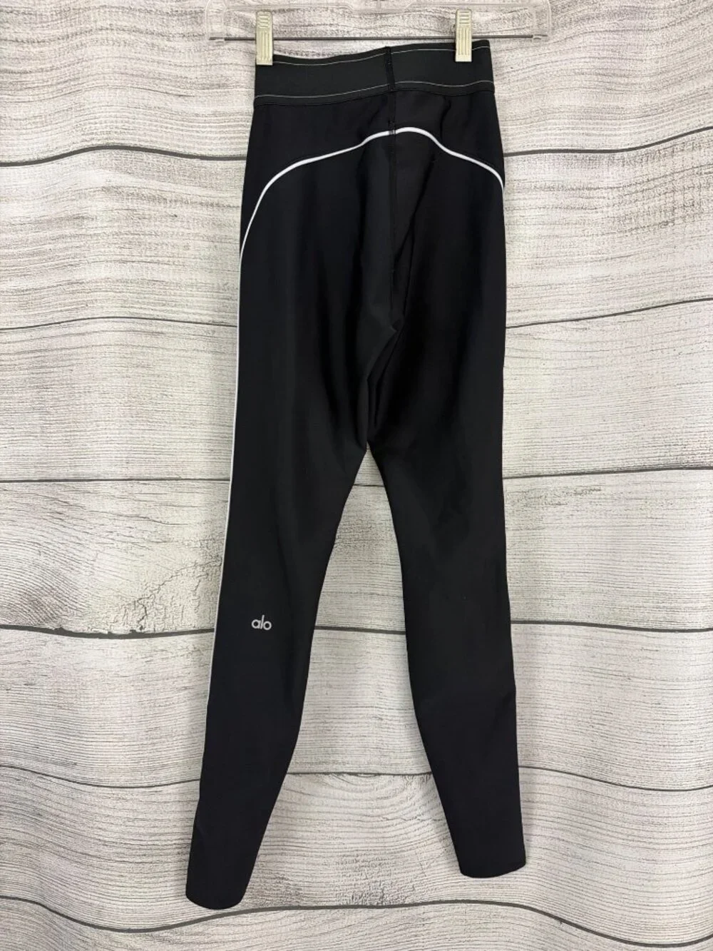 Alo Suit Up Airlift leggings Size XXS